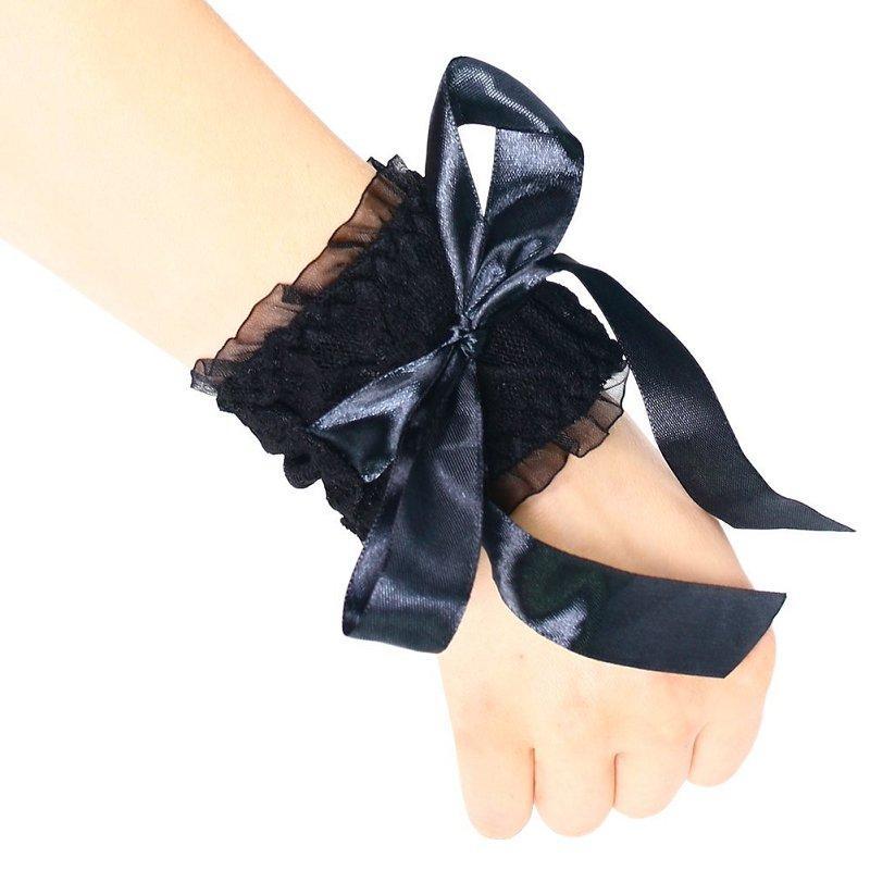 Sex toys  dubaiSeduceMeLaceMaskandCuffs(3 days delivery)toys  men